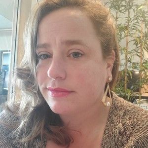 Meet your Posher, Virginia